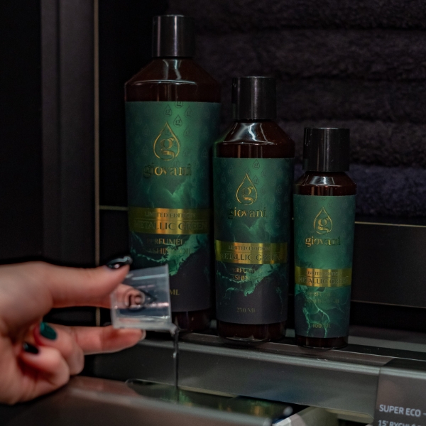 METALLIC GREEN Aromatic Giovani oil