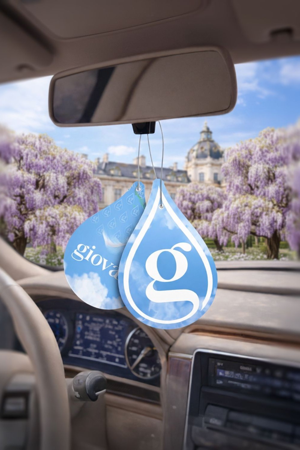 Universal tag with FRESH COTTON fragrance