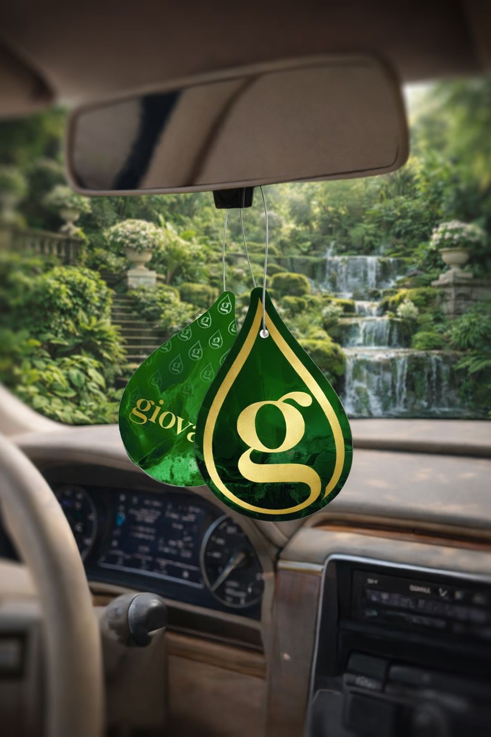 Universal tag with METALLIC GREEN fragrance