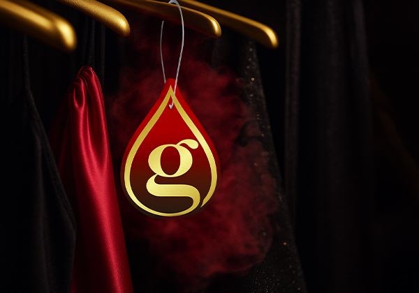 Giovani RED CASHMERE Wardrobe scented tag